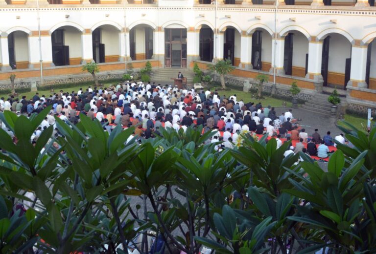 Sholat Iduladha di Lawangsewu Semarang